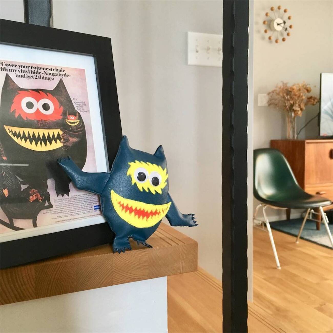 イームズチェアでお馴染みナウガモンスターを100均でDIY - 北欧ミッド 
