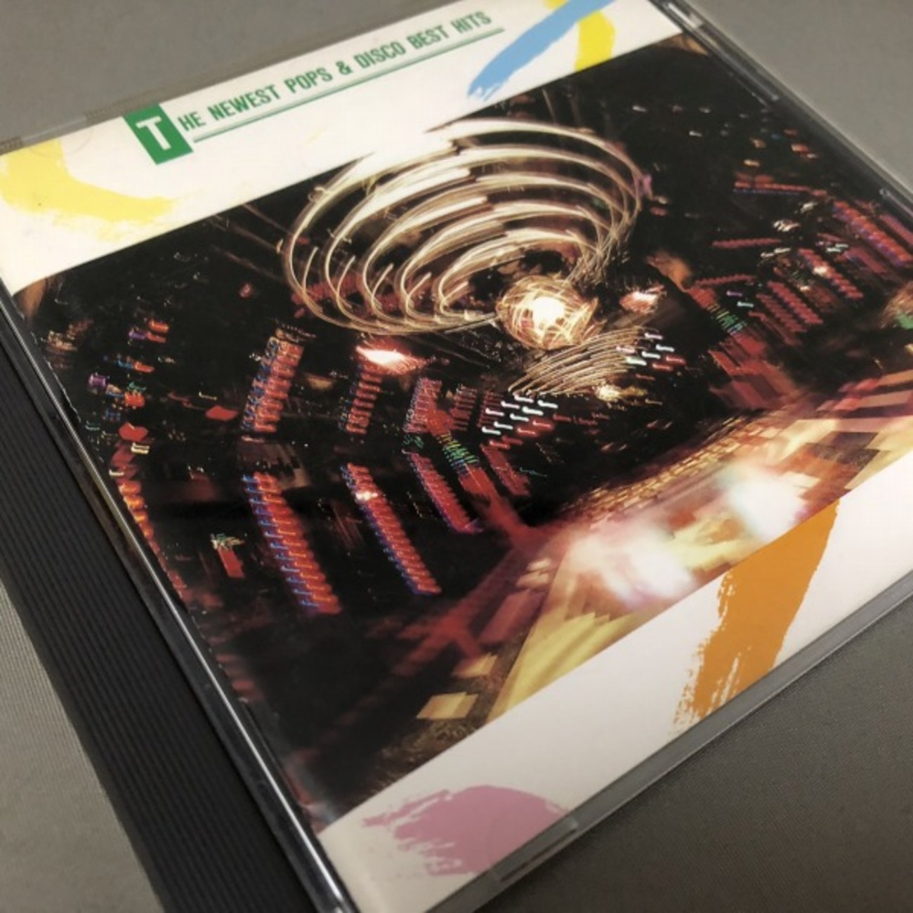 洋楽 THE NEWEST POPS & DISCO BEST HITS CD backend=imagemagick;version=1;