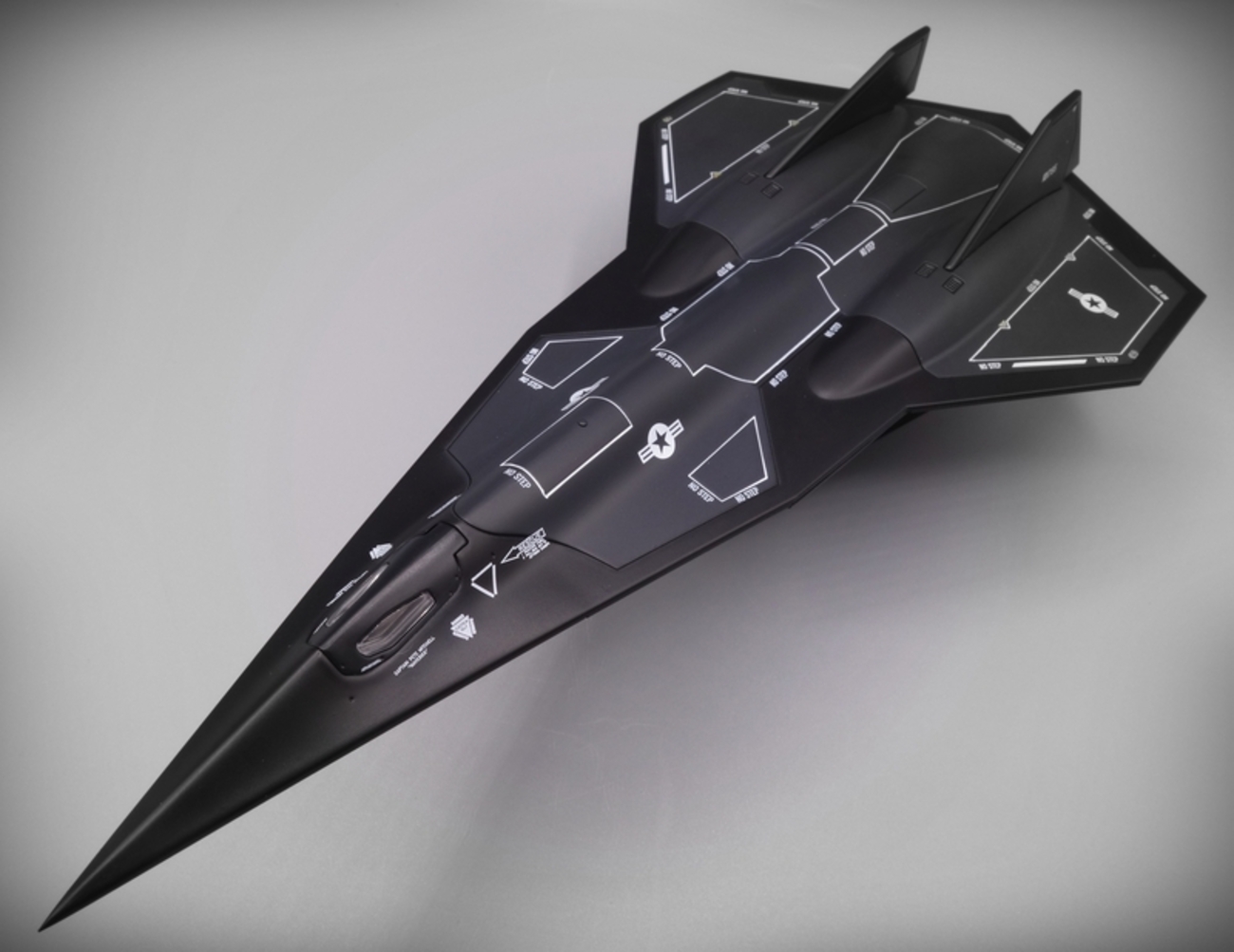 ベルファイン ダークスター 完成品 トップガン マーヴェリック トップガンマーヴェリック』 1/100スケール ダークスター