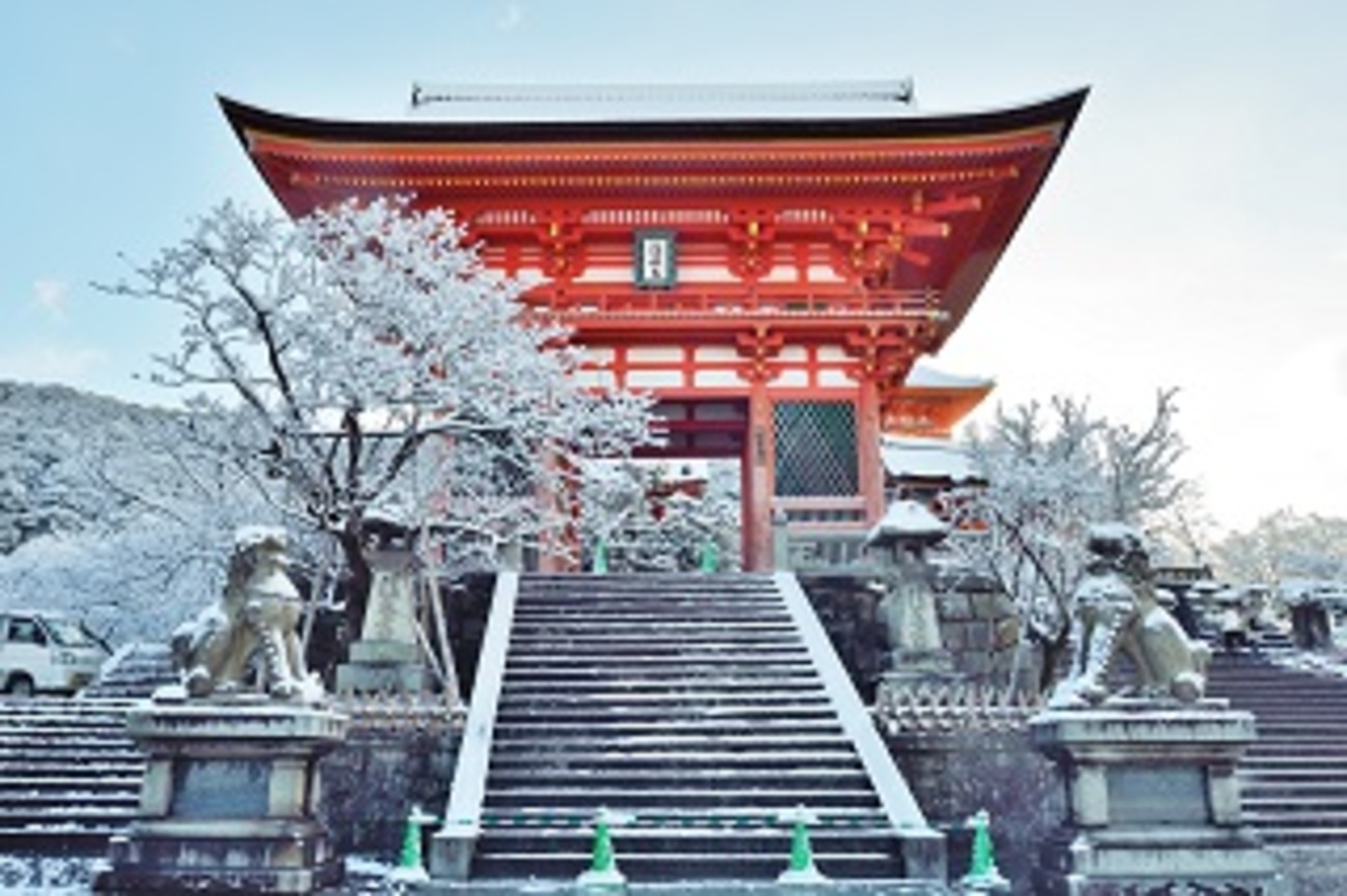 雪の清水寺の光景、青空と白銀の世界。 - イベント＆観光 全国おでかけ