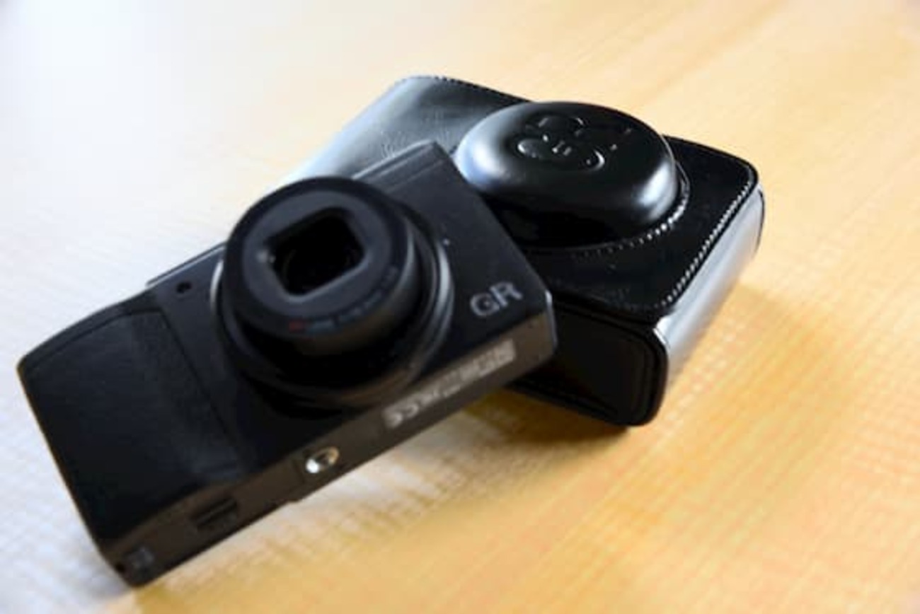 持ち運びやすい】使って分かった、RICOH GR2のオススメケースを紹介し 