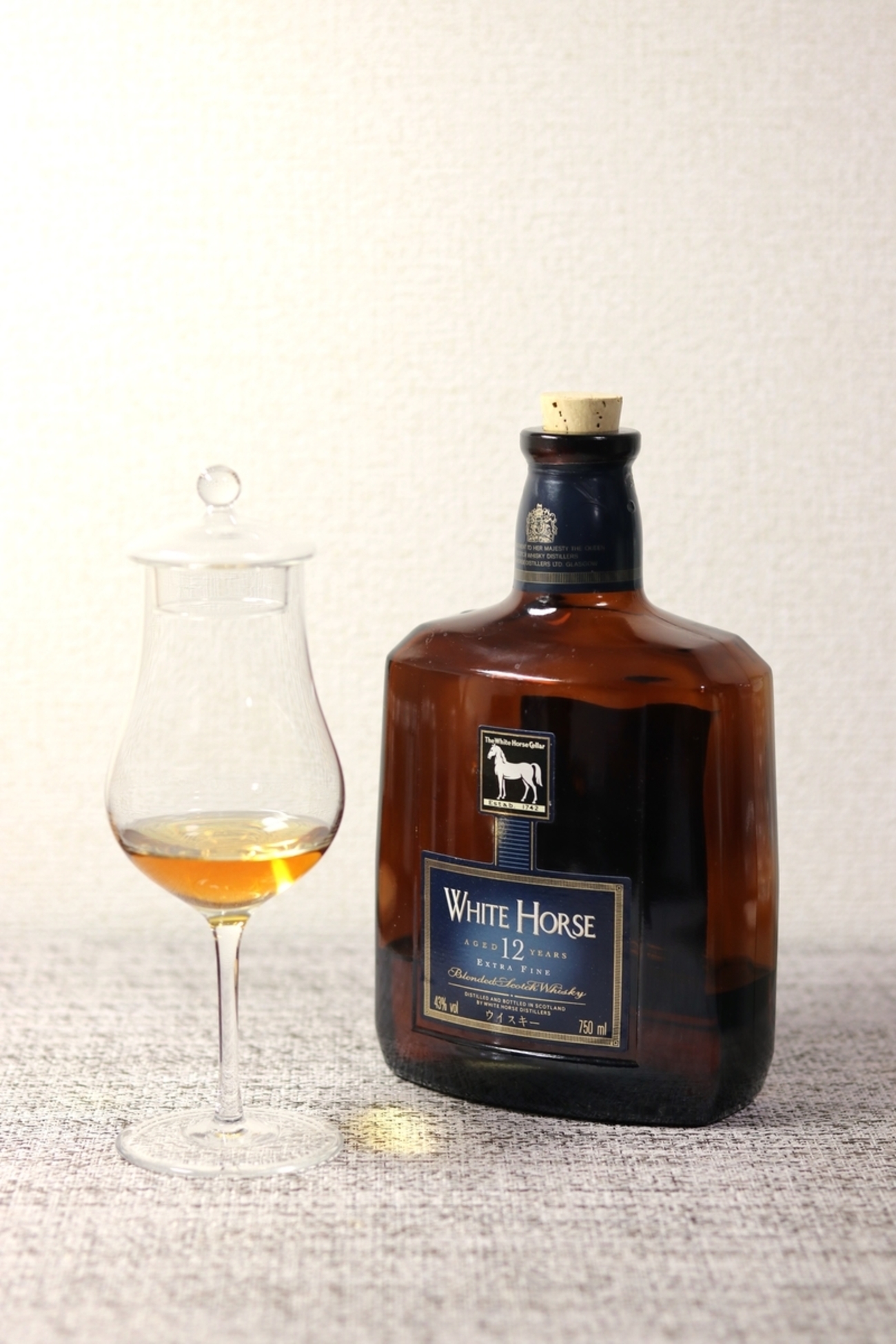 ホワイトホース 12年 エクストラファイン 750ml WHITE HORSE 古酒] ホワイトホース 12年 エクストラファイン 正規品 43度
