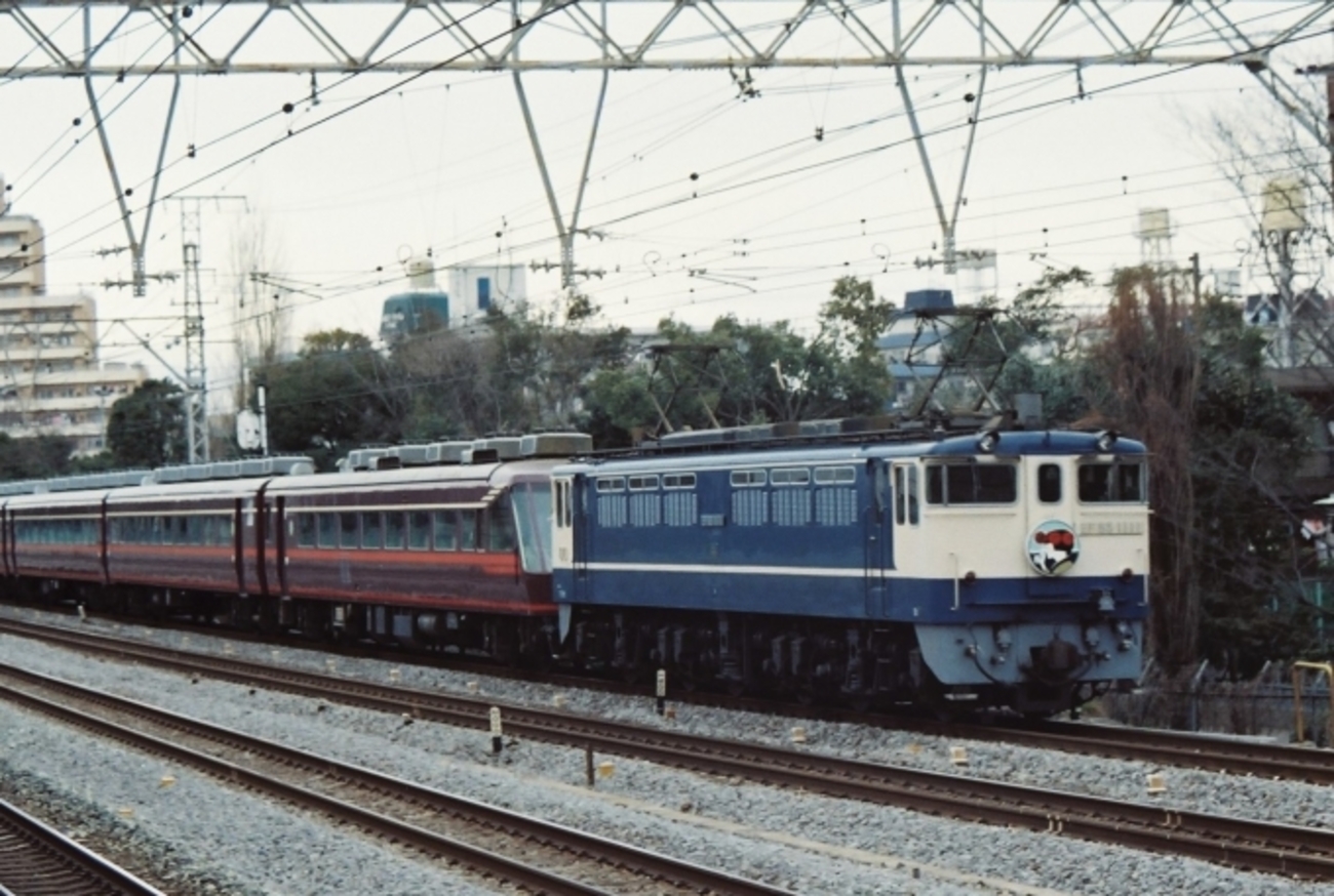 EF65 ジョイフルトレインセット Nゲージ鉄道模型シリーズ EF65ブルートレイン - メルカリ