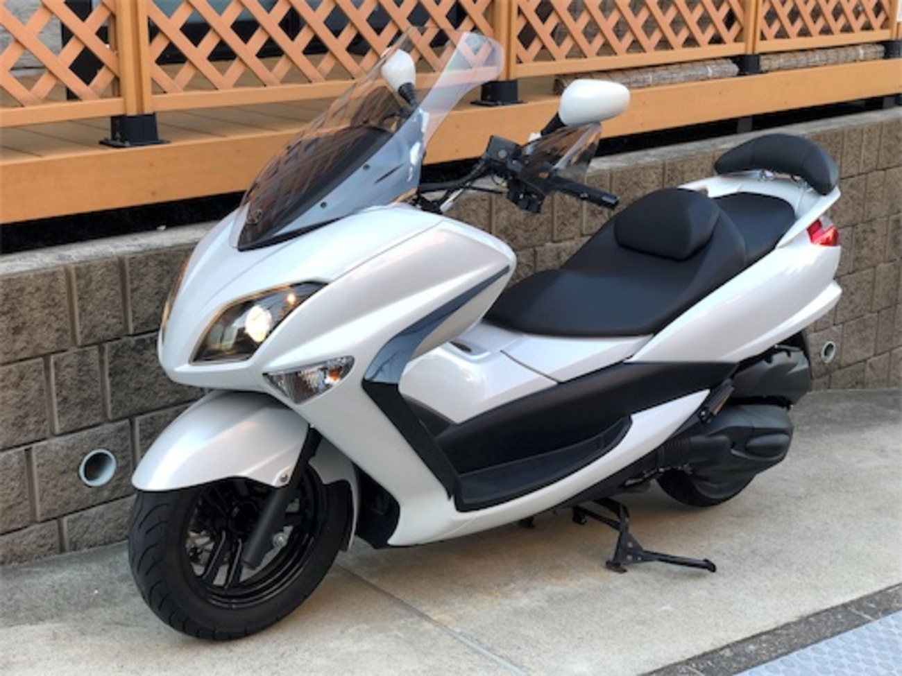 マジェスティ(4D9)エンジンかからない】長期放置したら修理費用はどのくらい？ - 不動バイクの修理費用の目安は？ | マジェスティ4D9（前期）【現状渡し・現物確認必要】 | ヤマハ | Kgguuo