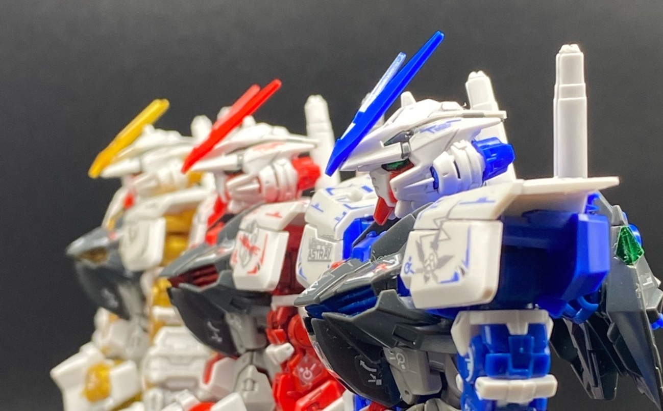 比較】RG ガンダムアストレイ ゴールド・レッド・ブルーフレーム(機体 