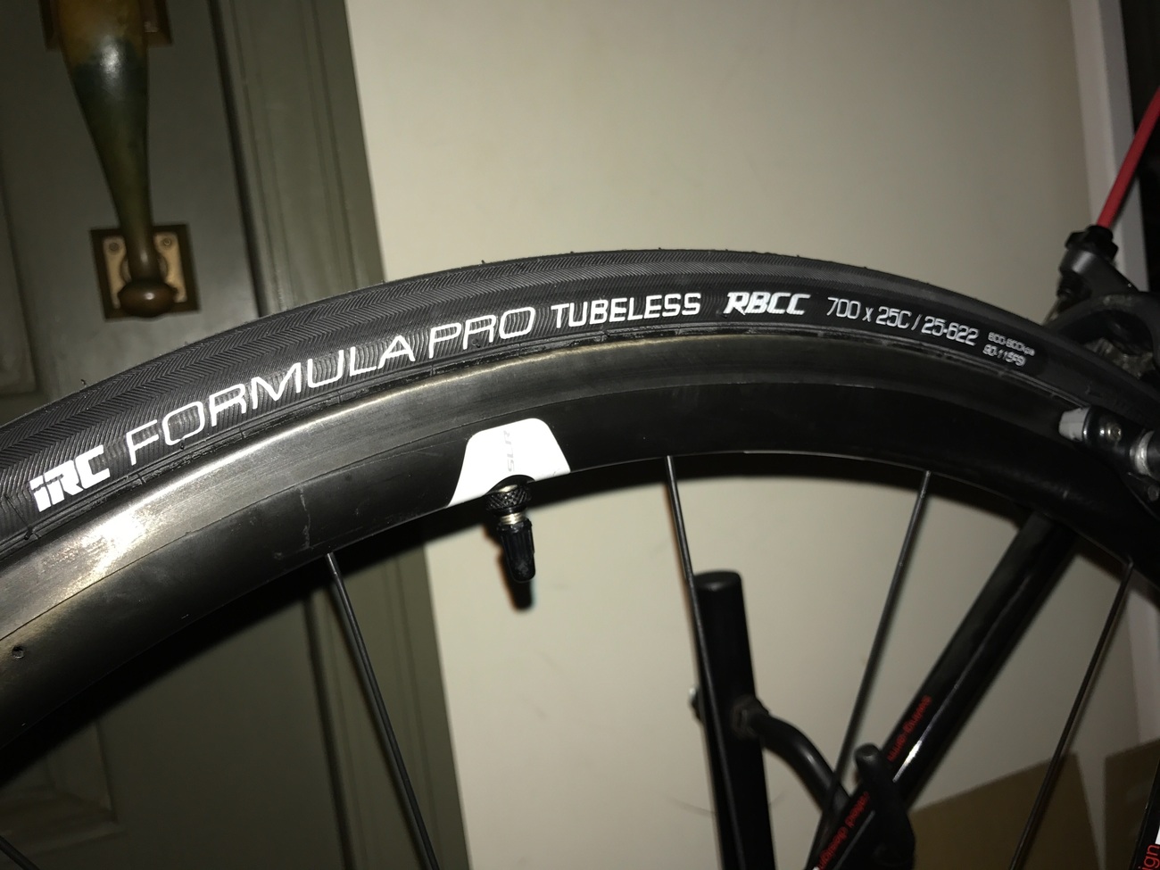 GIANT SLR1 TUBELESS インプレッション - 業務用電子レンジブログ