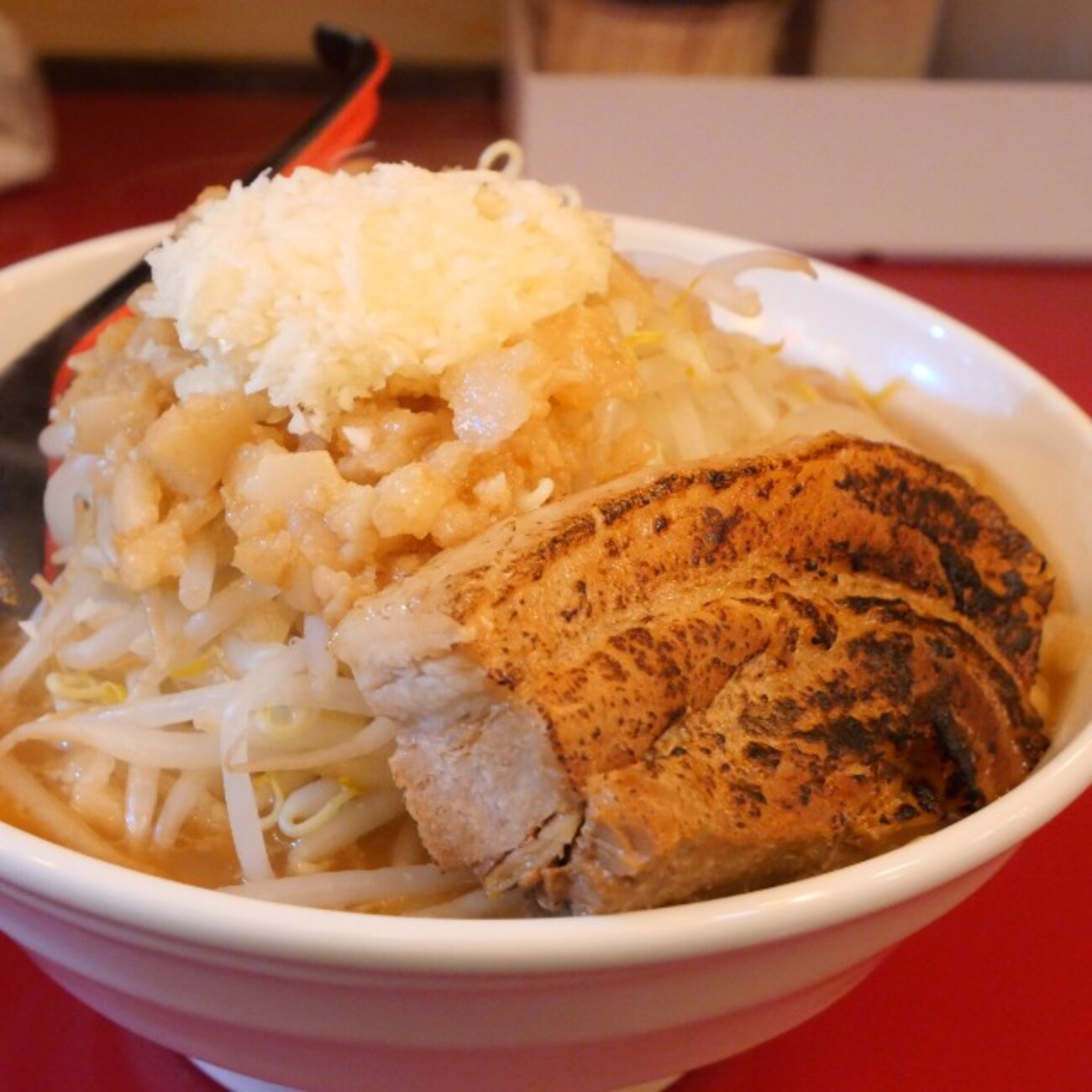 ラーメンとからあげとわたし】鷹野橋に二郎系ラーメンの新店(中区大手町) - 百鬼丸もどきのほぼ広島グルメ