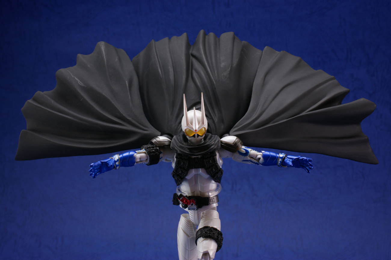バンダイ S.H.フィギュアーツ 仮面ライダーエターナル - 仏の顔も3℃まで