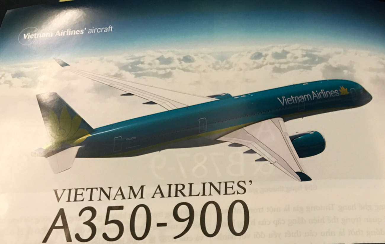 ❶　1/400　ベトナム航空　AIRBUS A350-900 VN-A898 Vietnam Airlines Airbus A350-900 VN-A898 with stand
