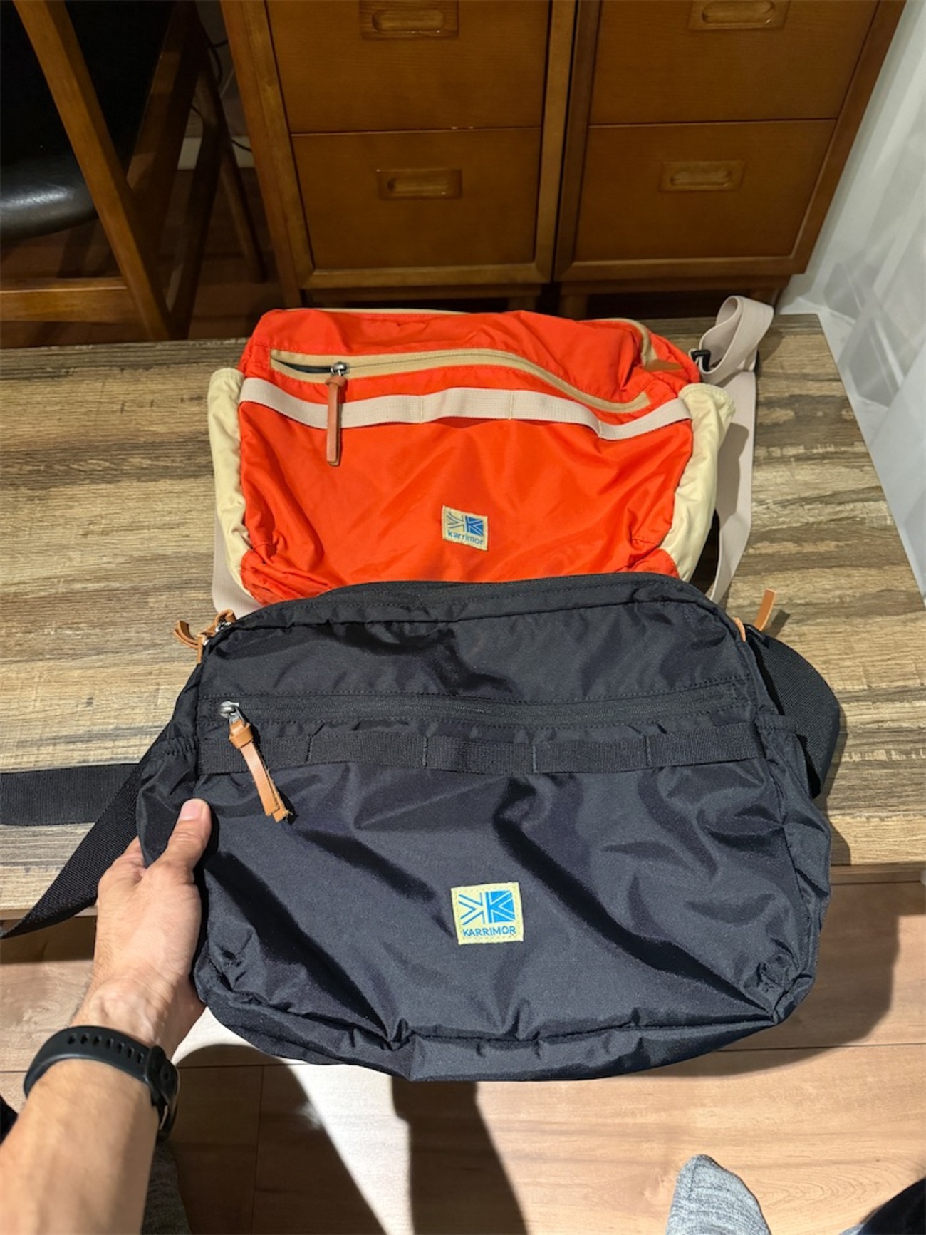 このカバンあまりにも旅行の街歩き用に良すぎて2個目を買っちゃいまし 