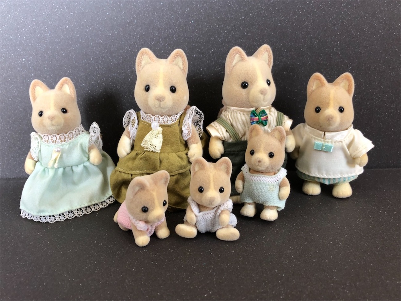 シルバニア マロンイヌファミリー けばけばしく