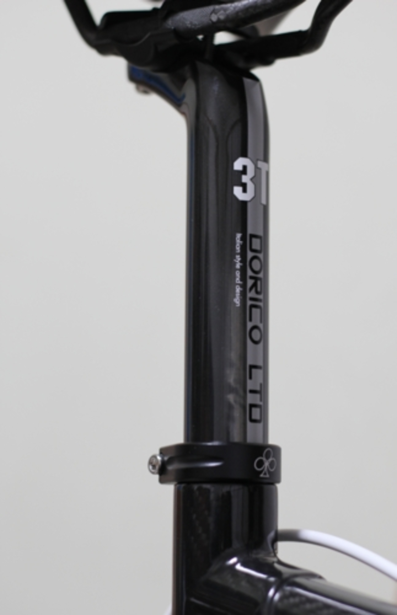 シートポスト 31.6mm 3T カーボンシートポスト DORIC TEAM φ31.6mm/280mm ブラック/レッド - 中古 2026年最新】Yahoo!オークション -3t シートポスト 31.6(自転車、サイクリング)の中古品・新品・未使用品一覧 