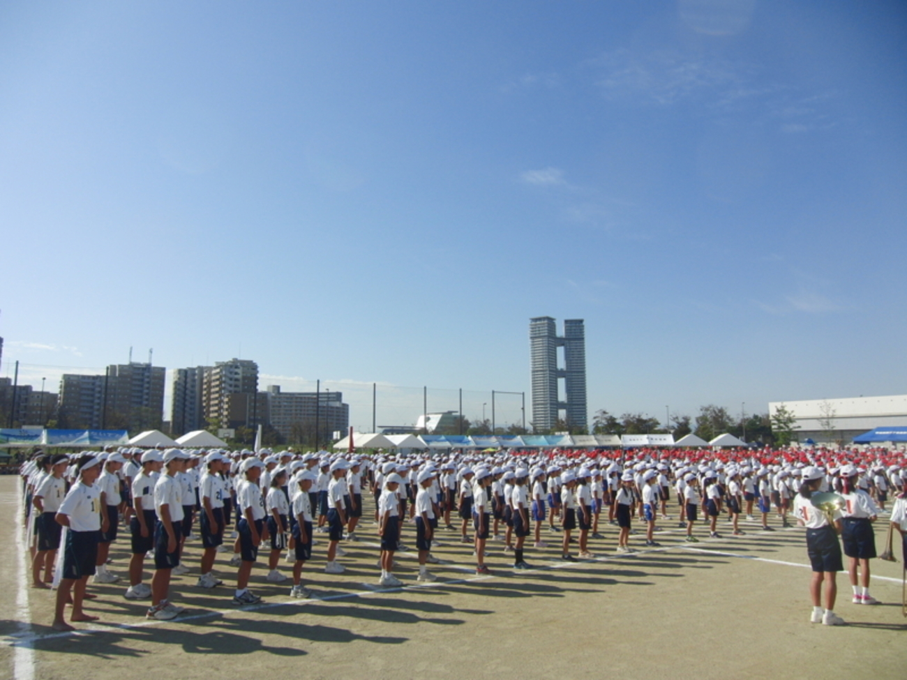 男子中学生　組体操 