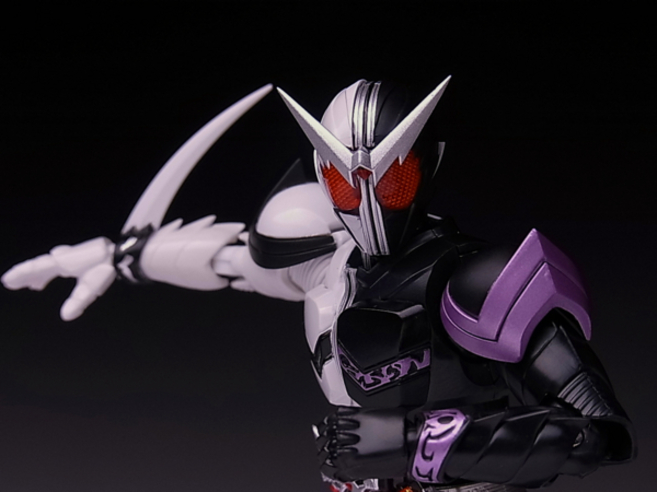 S.H.フィギュアーツ 仮面ライダーW ファングジョーカー レビュー - YO 