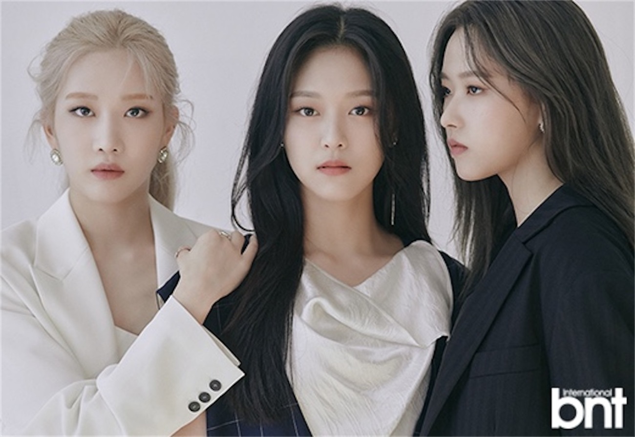 LOONA アルバム ヒョンジン、ヨジン、チェリ、キムリプ、イブ 今月の少女（LOONA） ヨジン＆キムリップ＆ジンソル＆チェリ