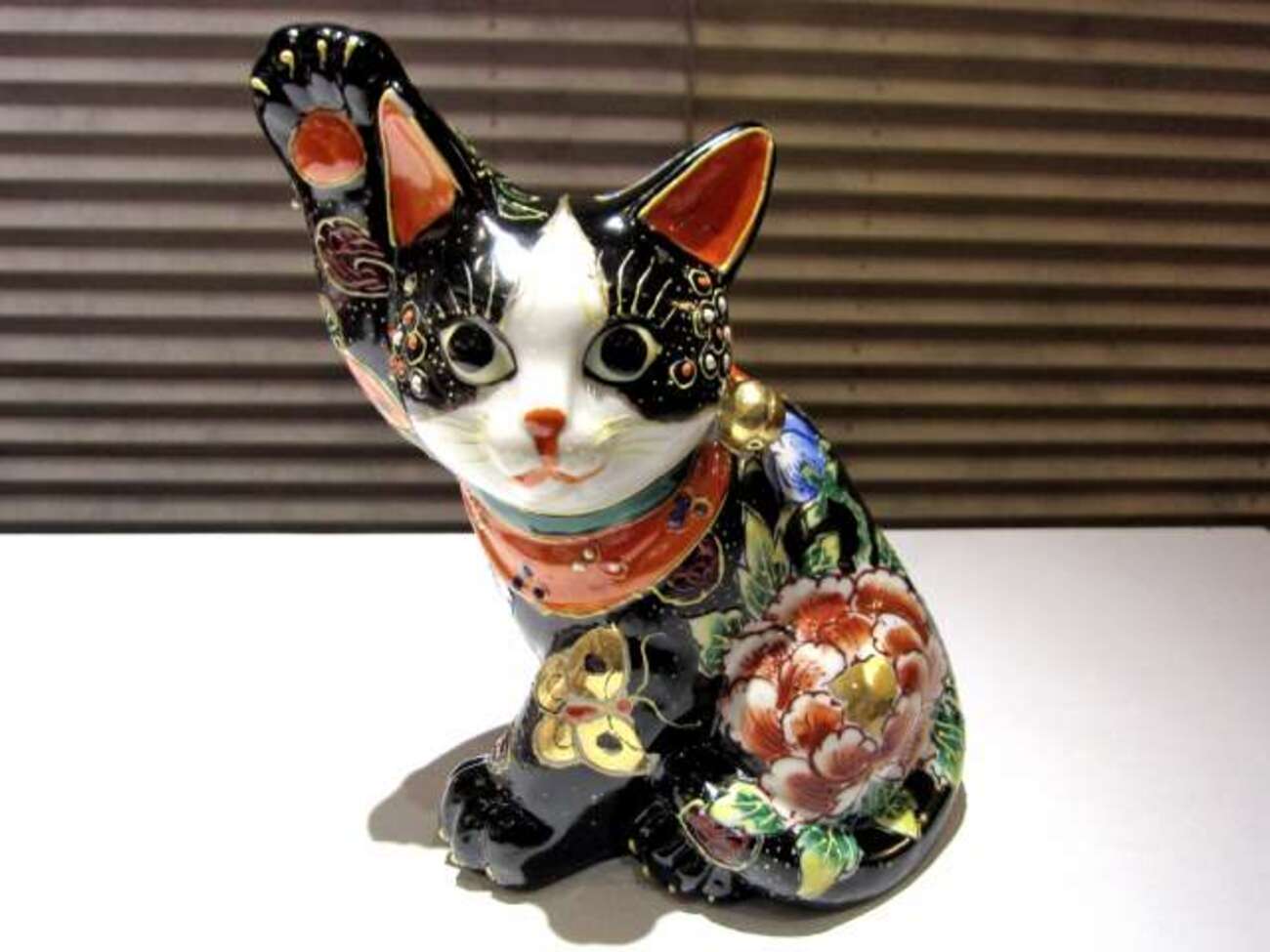 九谷焼のハチワレ招き猫、入荷しました - 江古田の空より愛をこめて