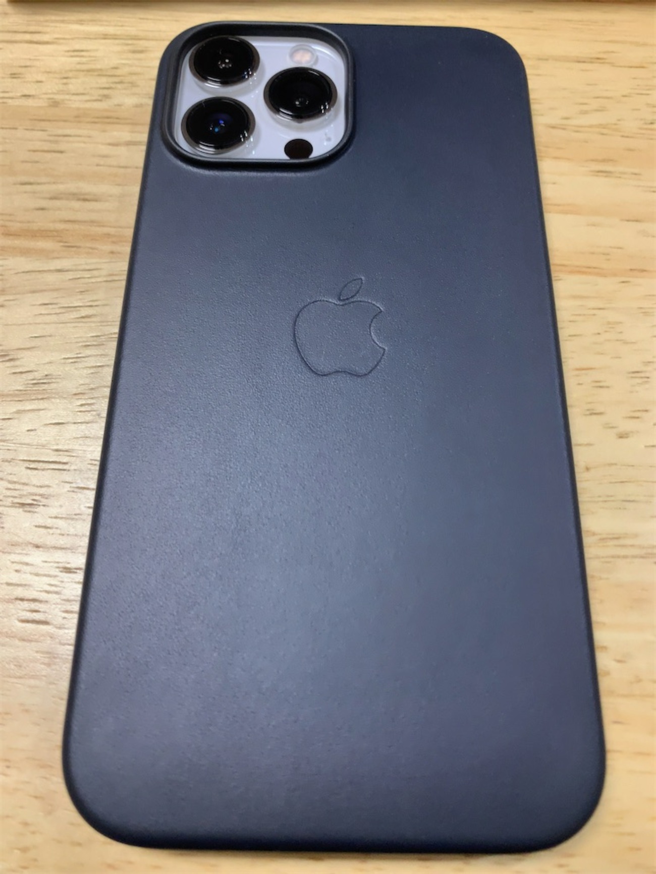 格安 アウトレット iPhone 13 Pro グラファイト 美品 純正レザーケース 
