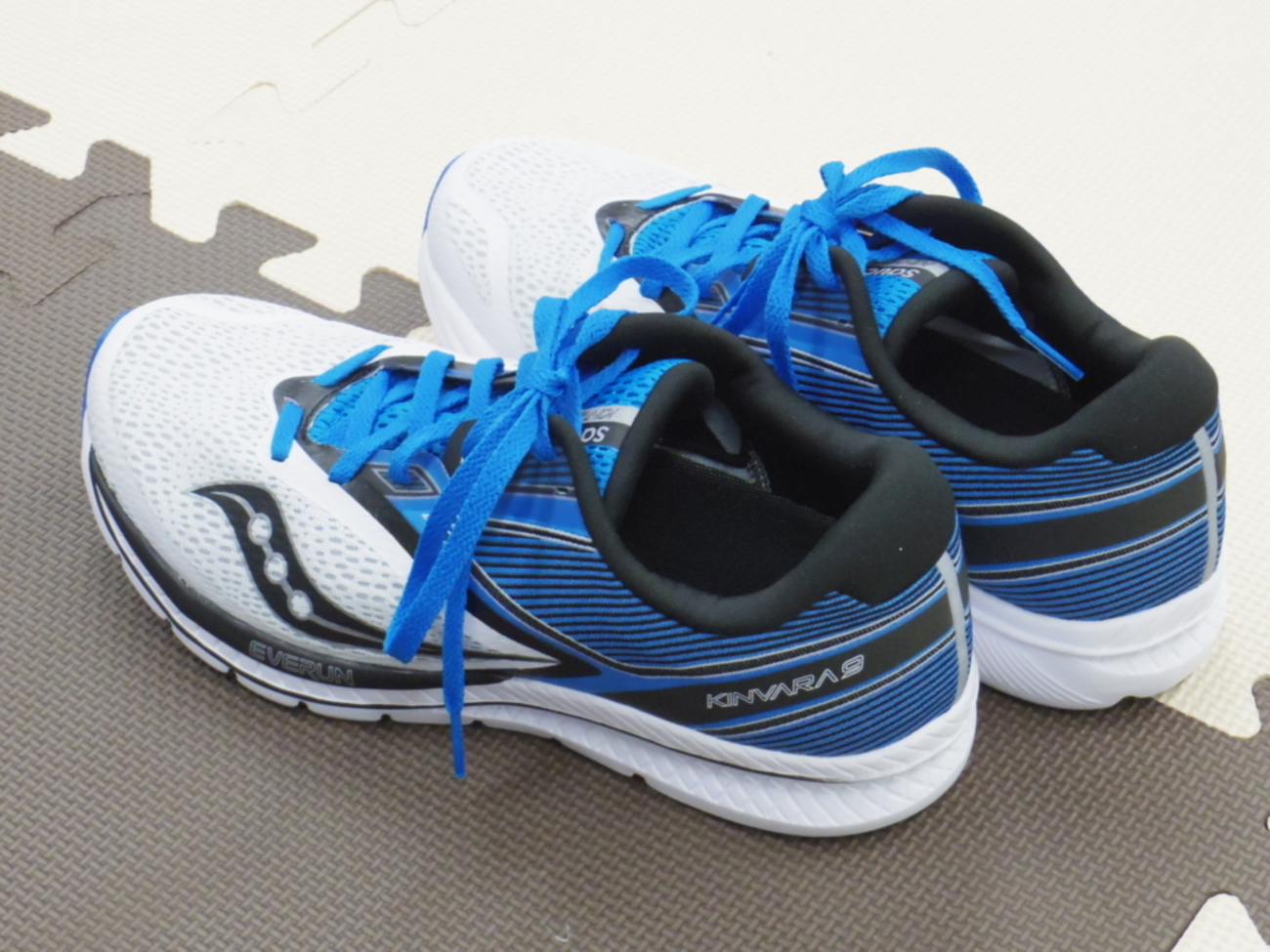 白が最高！SAUCONY KINVARA 9 - ビギナーランニングマガジン