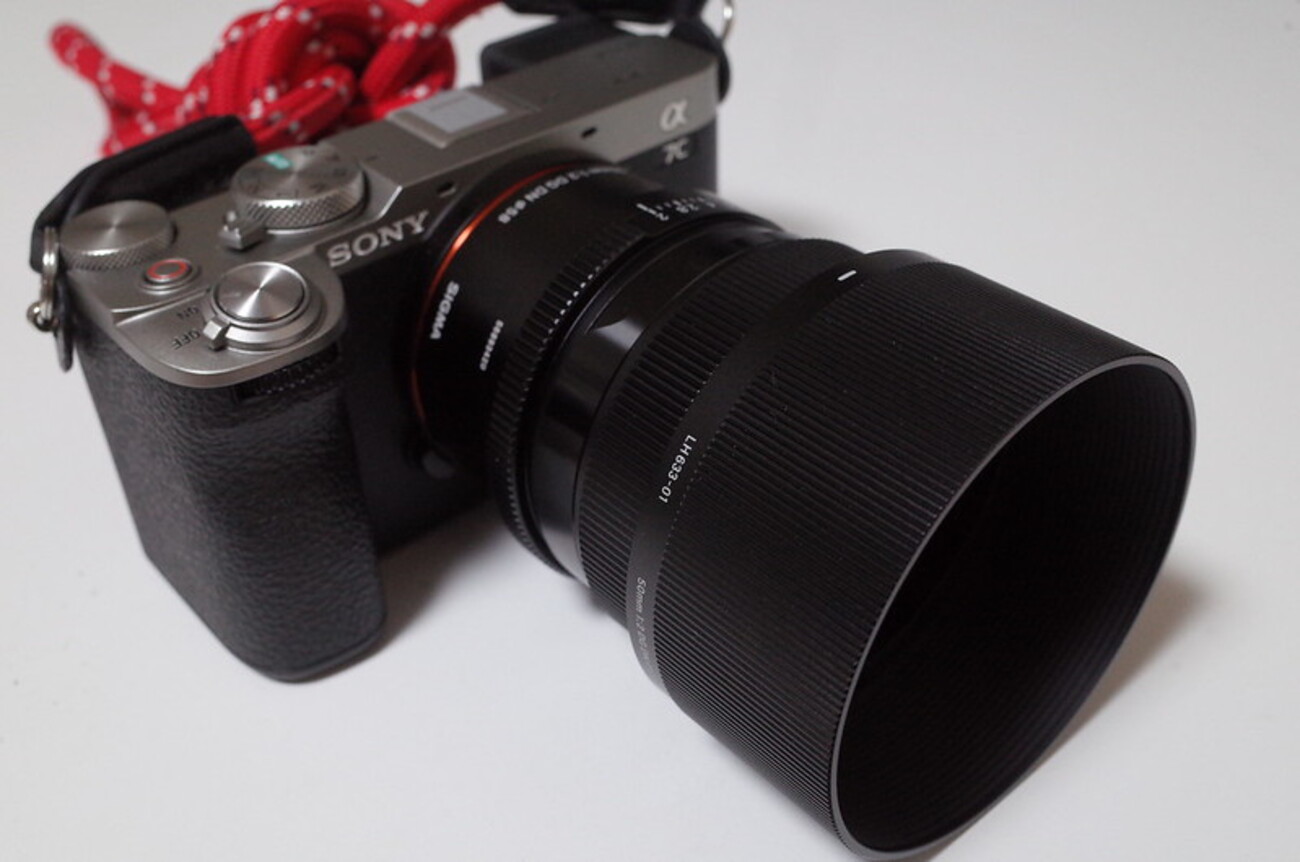 おNEWなSony α7CⅡにSIGMA 50mm F2を付けて、夜明け直後の酒臭い新宿