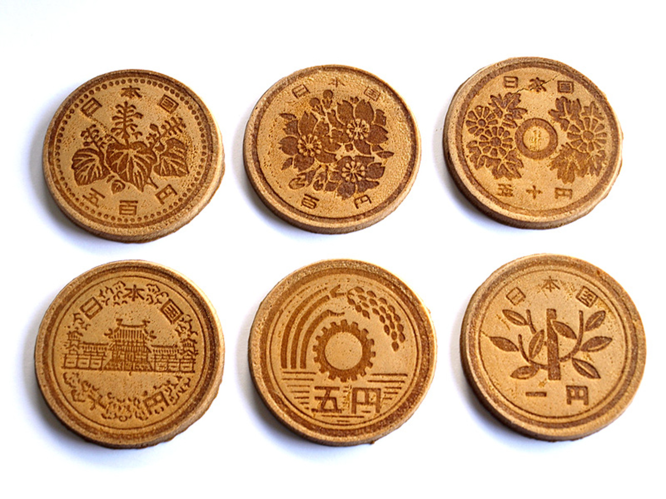 家族みんなで楽しめる造幣局の工場見学。お金の模様が描かれたお菓子も買ってみた - メシ通 | ホットペッパーグルメ