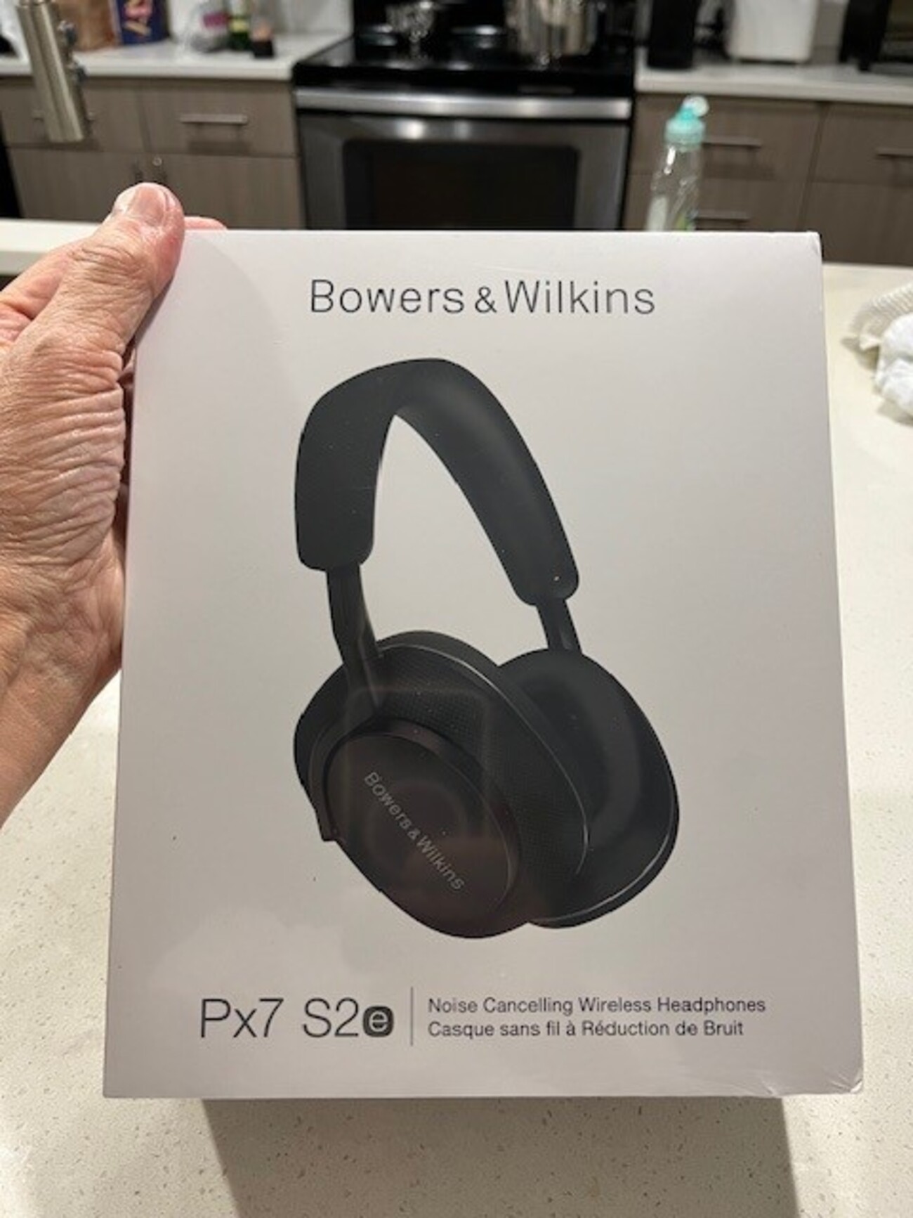 美品（補償期間内）Bowers さばく & Wilkins PX7 ワイヤレスヘッドホン