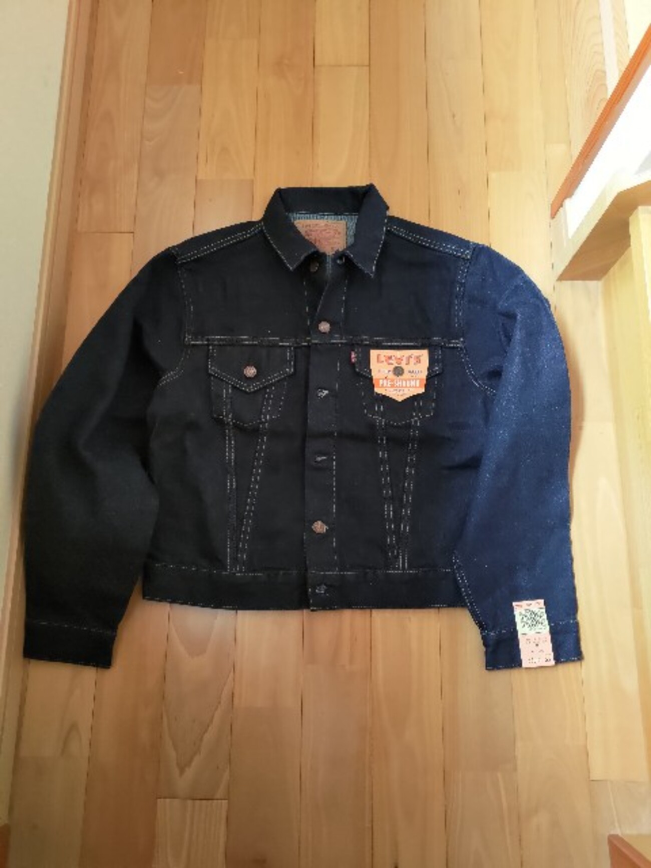 No.107 LEVI