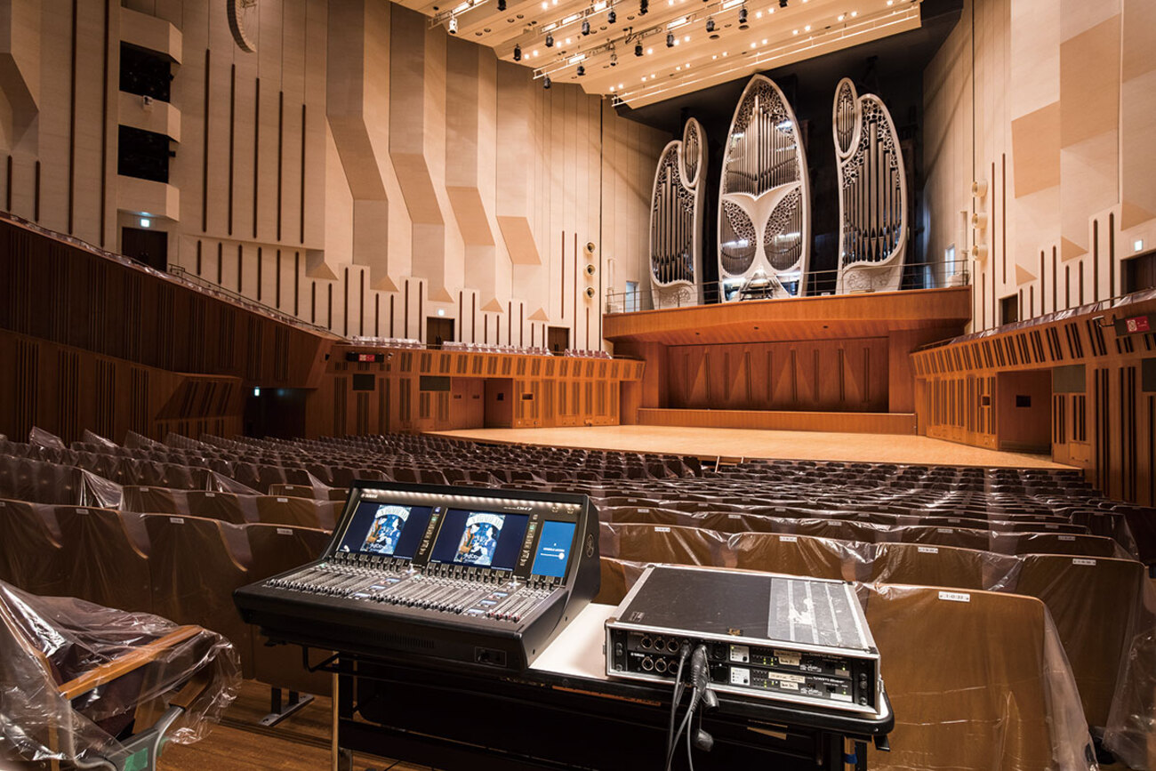 東京芸術劇場｜Yamaha DM7導入で24bit/96kHz化＆Dante活用の最前線