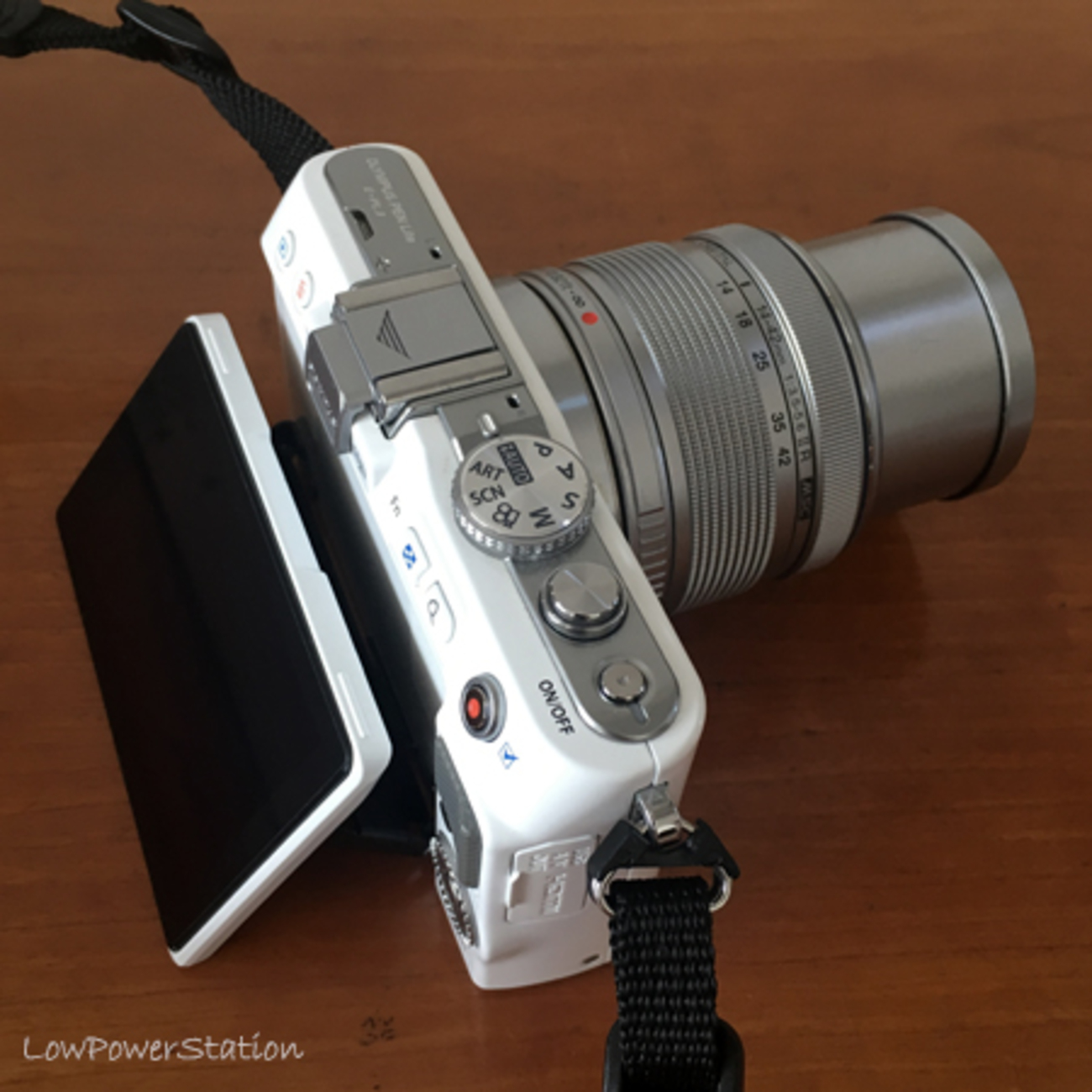オリンパス PEN Lite E-PL3 再び！ - 和田哲哉・LowPowerStation
