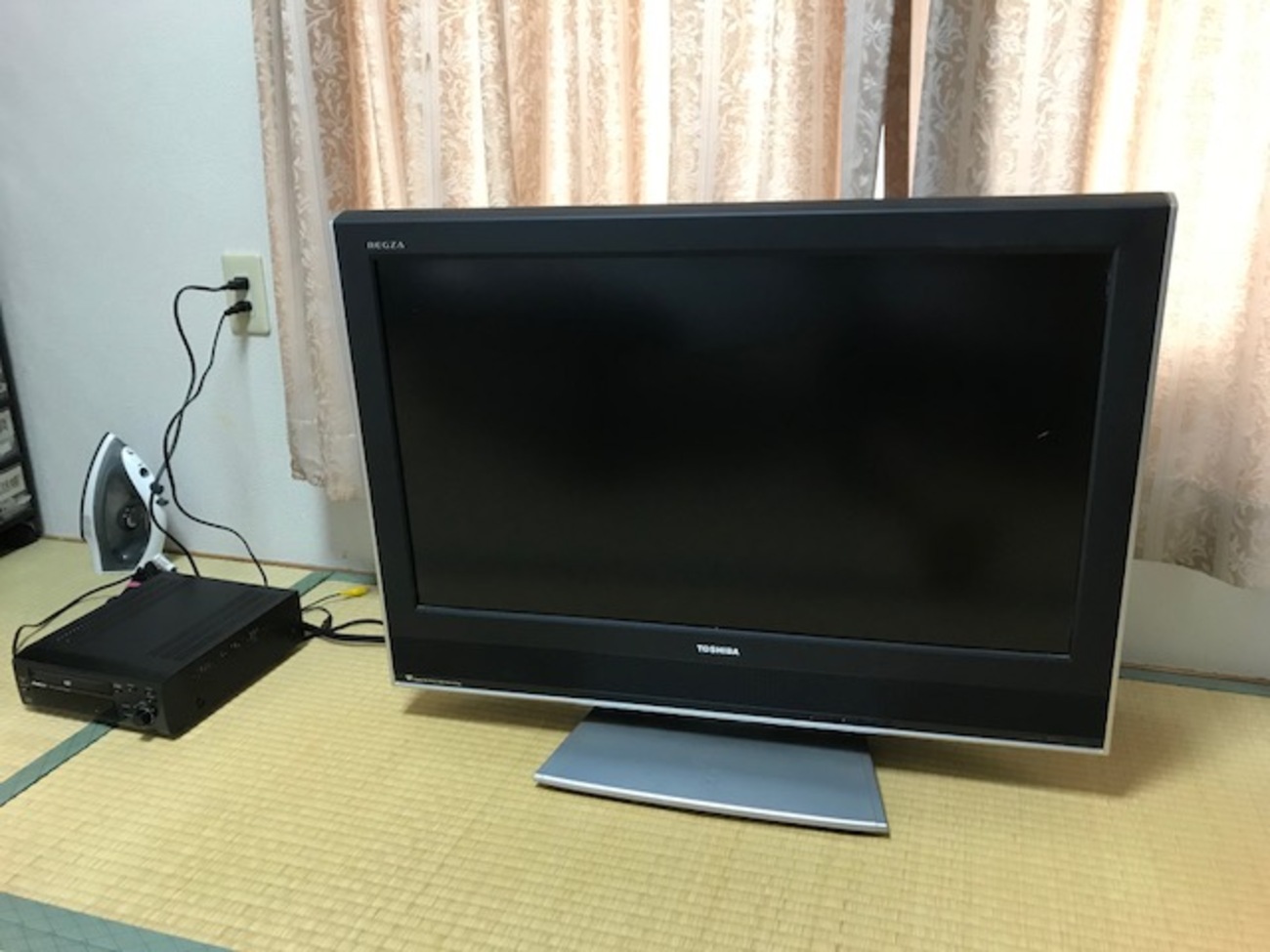 東芝 REGZA 32H2000の修理 - TomのブログⅡ