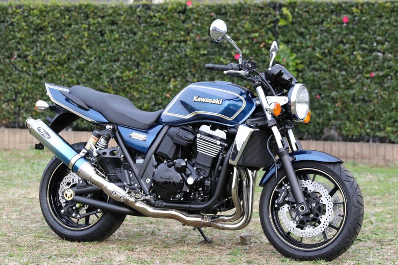 ZRX1200DAEG 丸目ヘッドライトキット まもなく発売！プロトタイプ詳細 