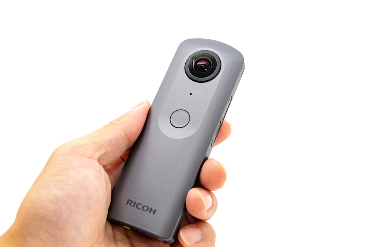 みんな気になる360度カメラ「RICOH THETA V」を使ってみました！（開封 