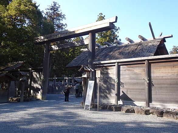 霊感 が 強 すぎ て 三 つの 神社 クビ に なっ た