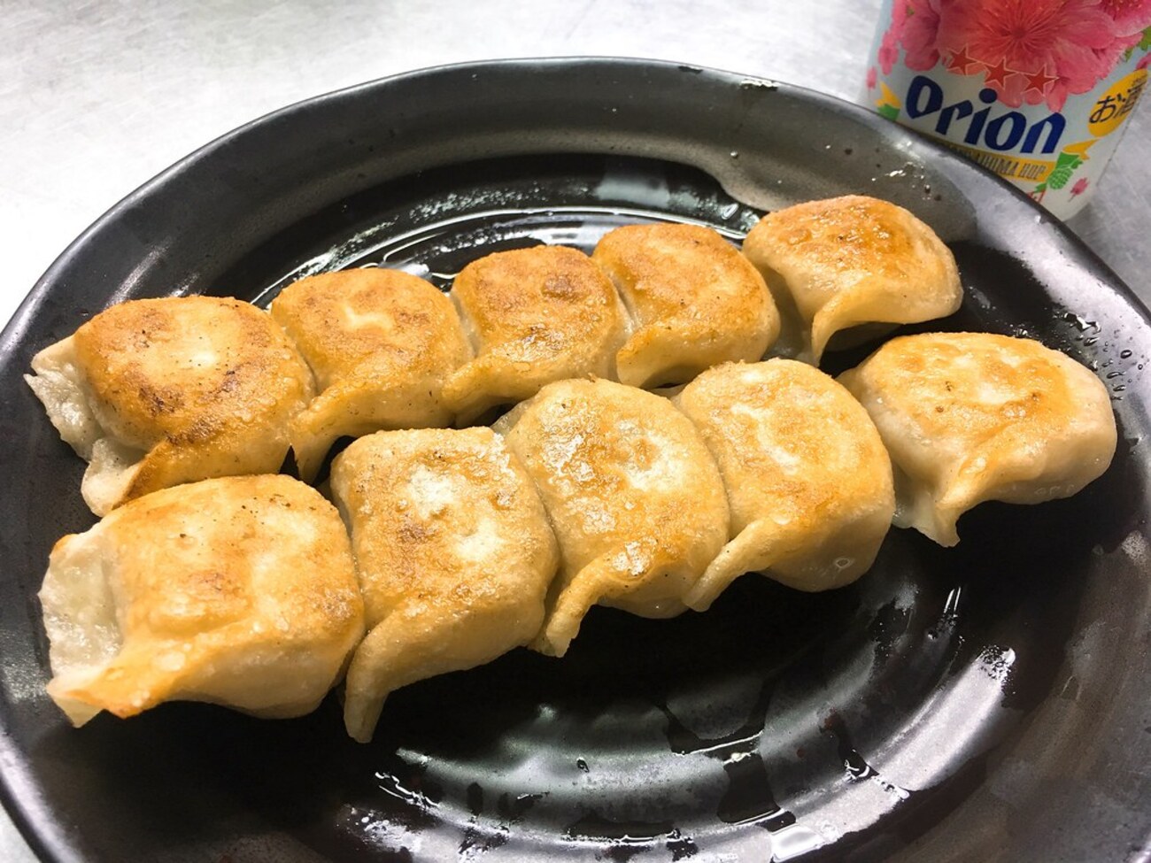 沖縄のディープスポット栄町市場「べんり屋 玉玲瓏（イウリンロン