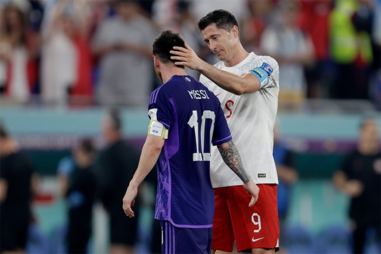 サッカー 世界のプレー ワールドカップのスターたち 41rwcZ6dd7L._UF350,350_QL50_.jpg