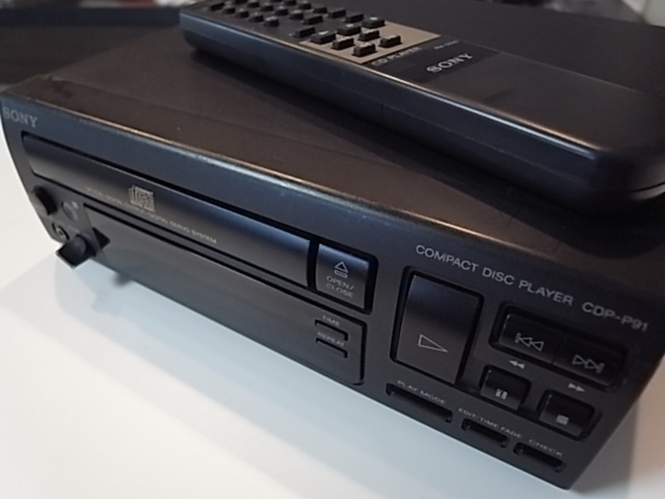SONY CDP-P91 - 不器用貧乏メモ