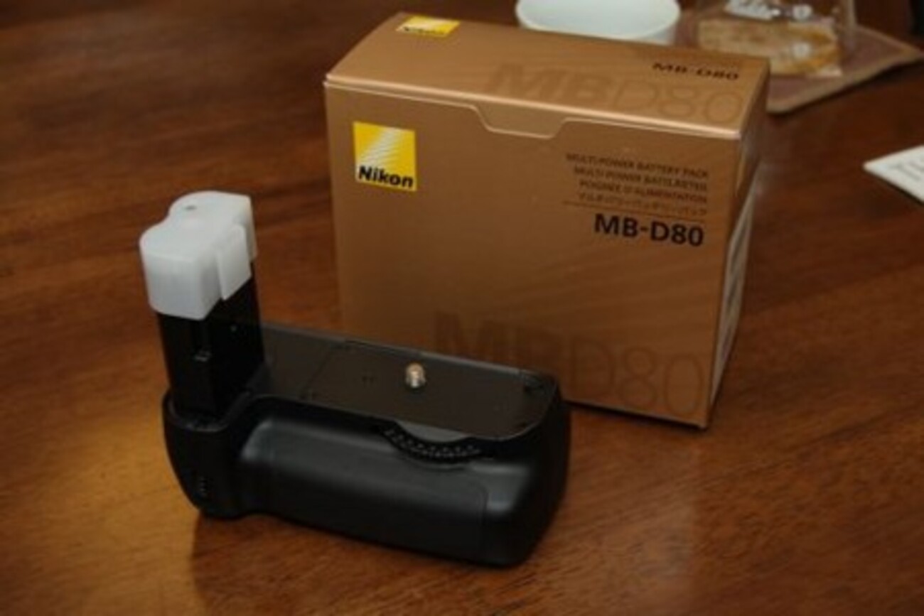 ニコンマルチパワーバッテリーパック MB-D80 - 珈琲時間