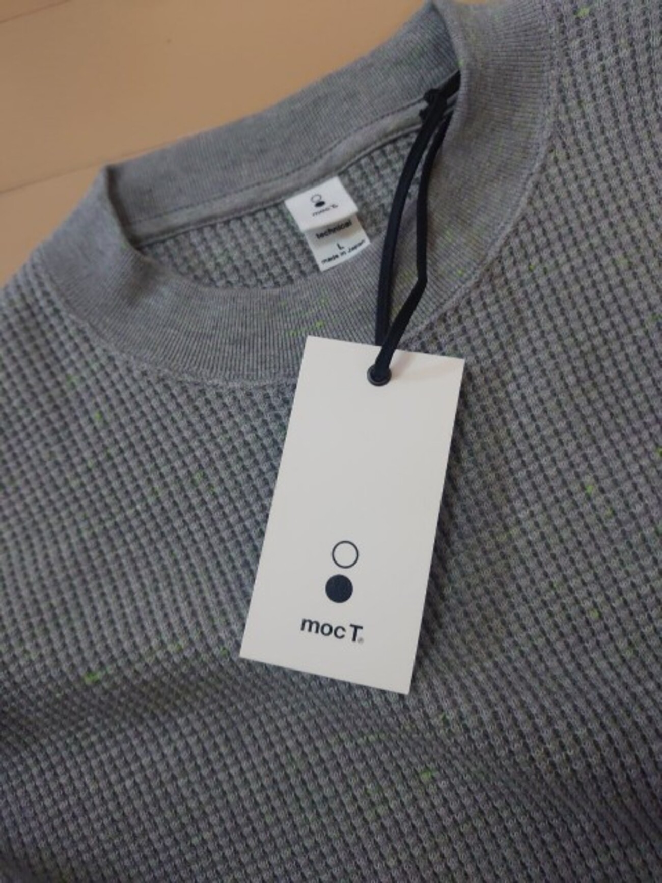 逸品】moc T（モクティー）ネオンワッフルTシャツをレビュー！日本初の 
