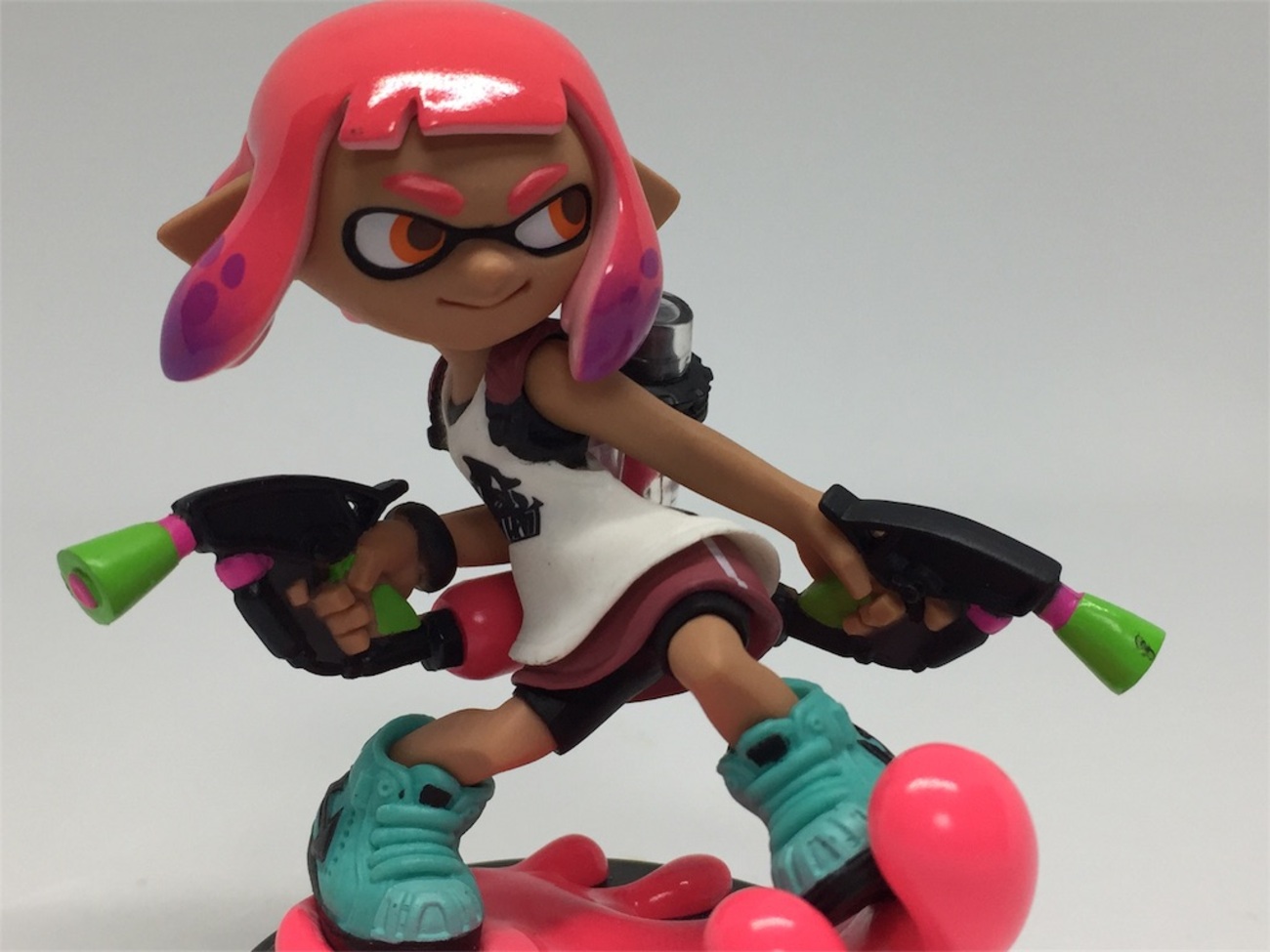 スプラトゥーン☆amiibo ガール ネオンピンク フィギュア Amazon.com: Nintendo amiibo - Inkling Girl (Neon Pink