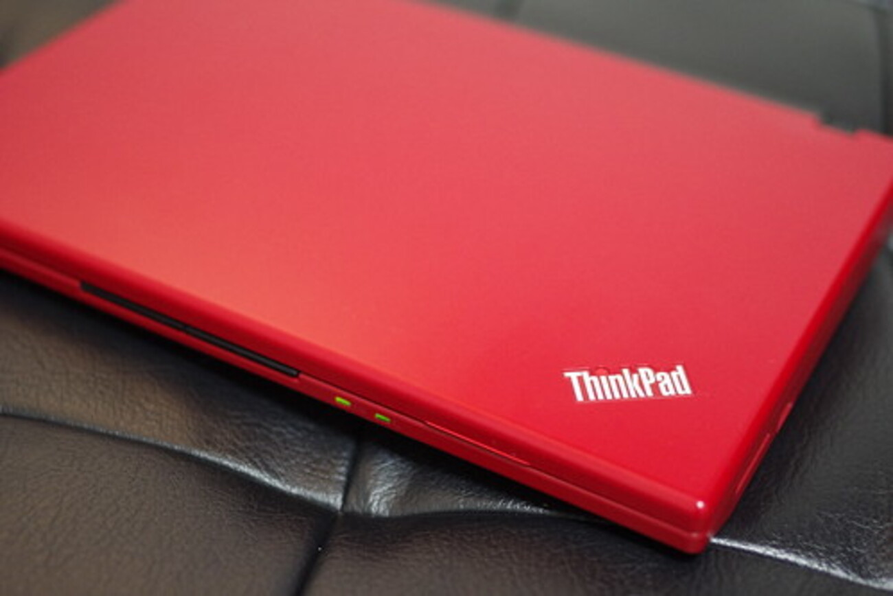 ThinkPad E130 ヒートウェーブ・レッド Lenovo / ThinkPad Edge E130 ヒートウェーブ・レッド - メルカリ