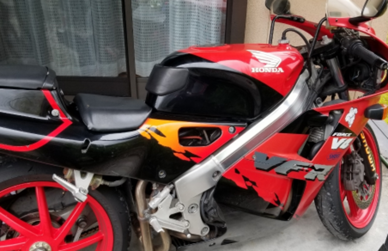 VFR400エンジンかからない】長期放置で修理費用はいくらかかる 