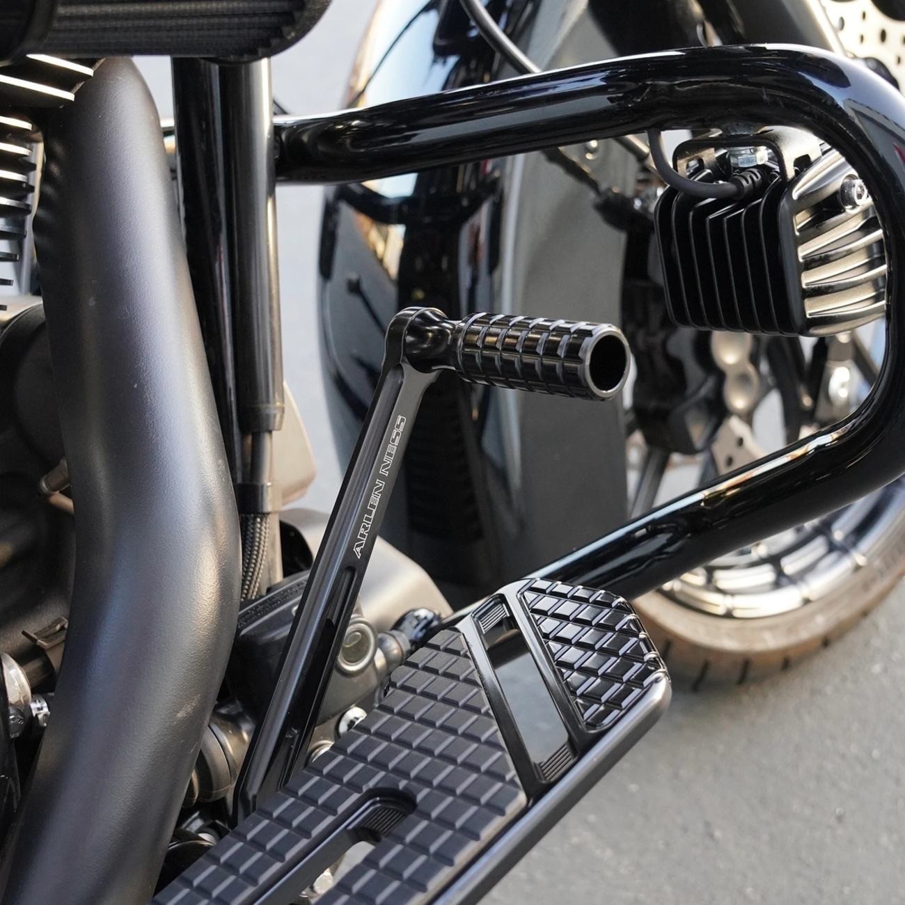 パーツ：Arlen Ness「Speedliner Foot Control Kit」 - Cray Cray Post