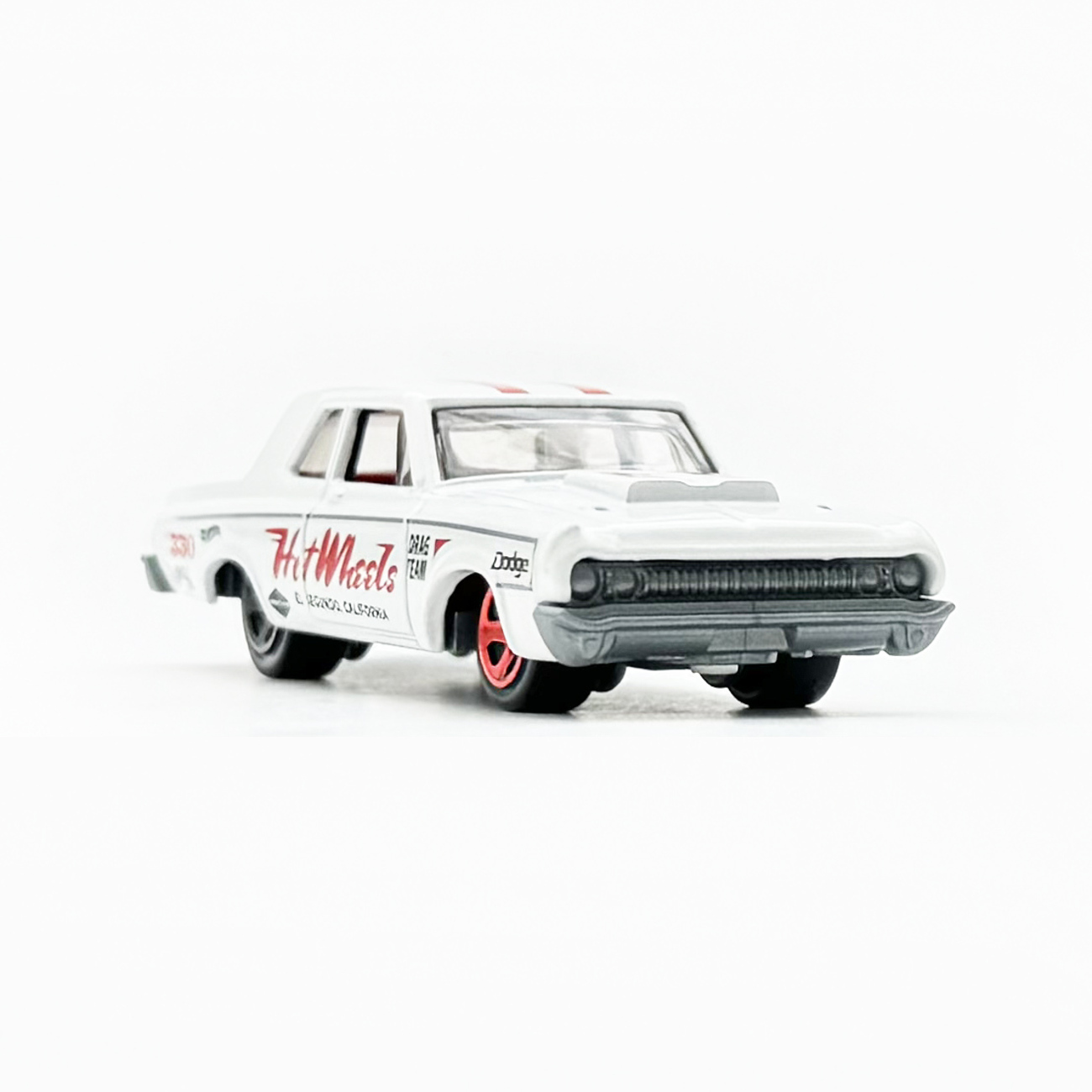 64 DODGE 330 - 増えすぎたミニカーに愛を捧ぐ