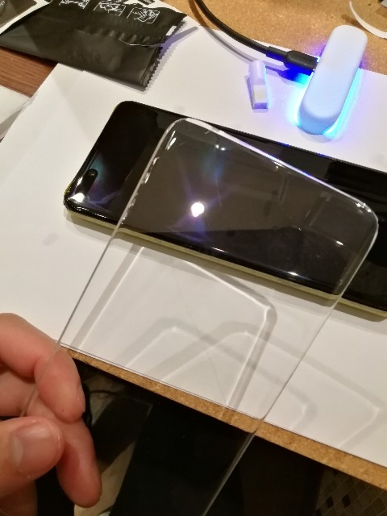 P40 Proガラスフィルム】Akcoo製 UV硬化タイプ - なんとなくで始めたブログ