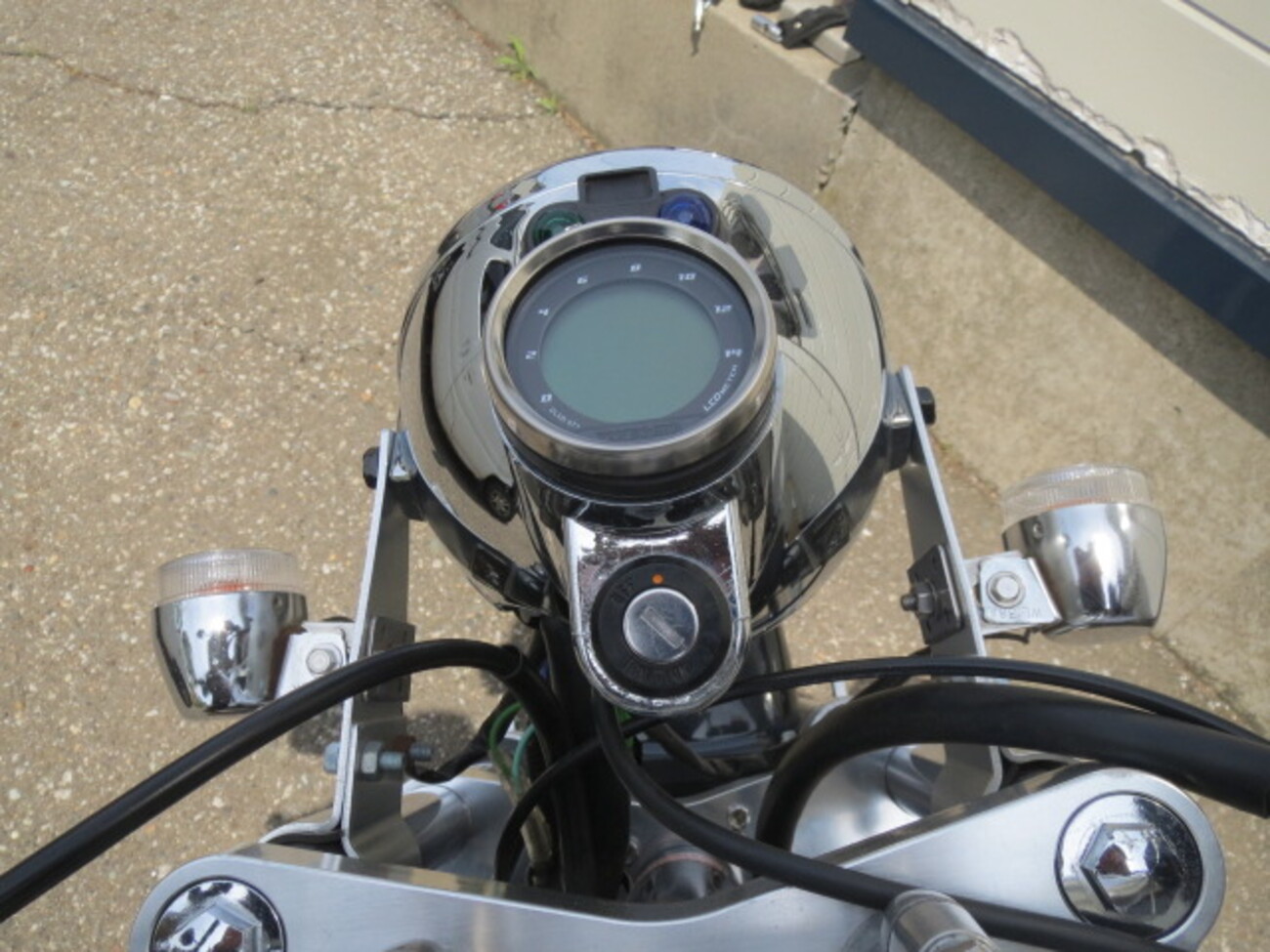 エンジンが一定回転数から吹け上がらない！ エイプの点火系トラブルの原因は？ - エイプ@ログ