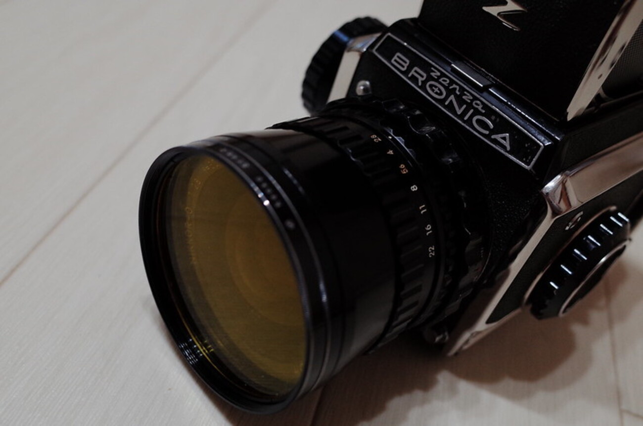 何故か120mmフィルムで撮りたくなる神楽坂。5年ぶりにZenza