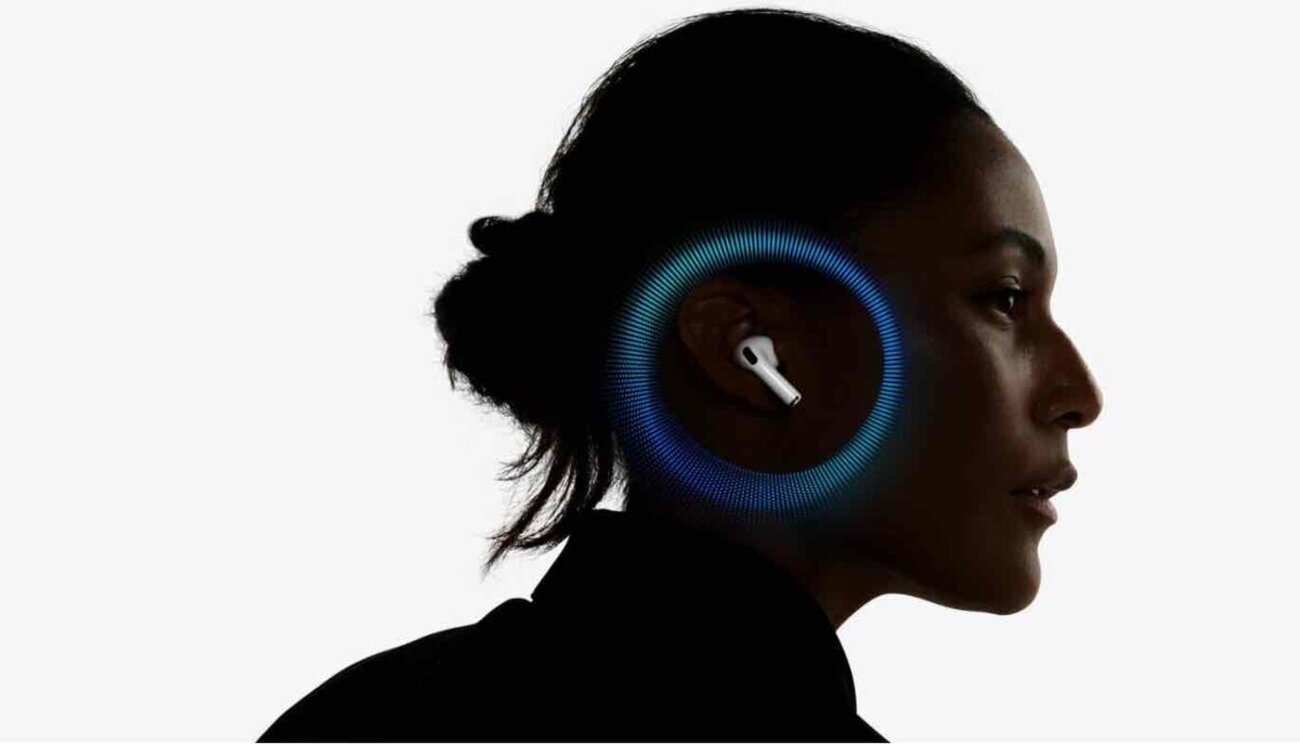 次世代AirPods Proにカメラ搭載の可能性。周囲を見る機能で