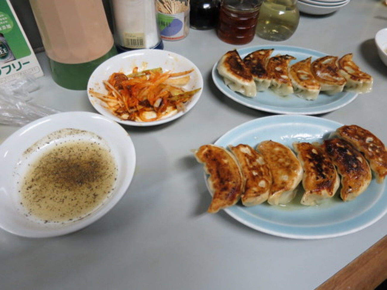 赤坂】元祖「お酢とコショウ」の珉珉で本家特派員と新年会 - 東京餃子通信