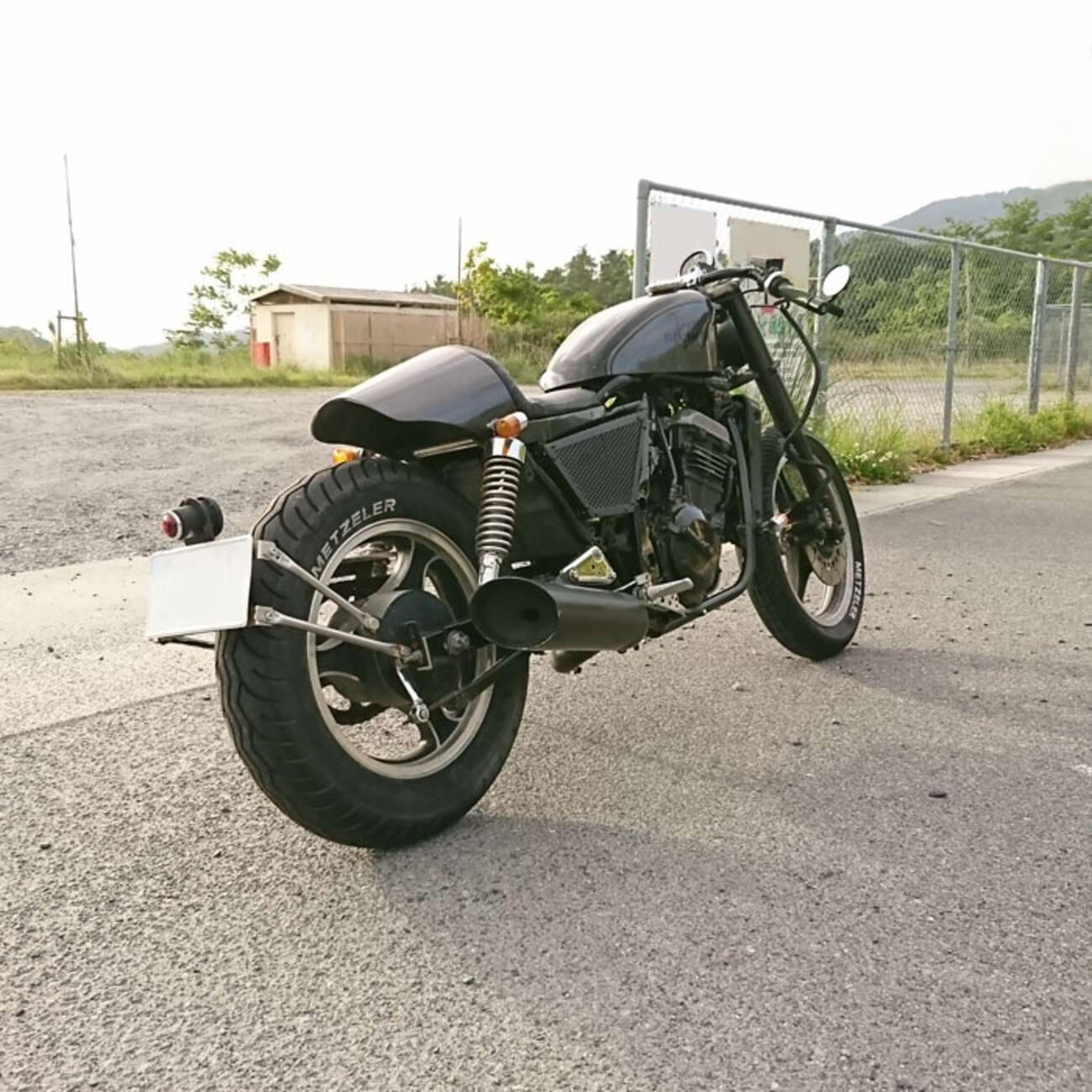 でょおの【エリミネーター250SE】カスタム項目一覧｜カフェレーサー 