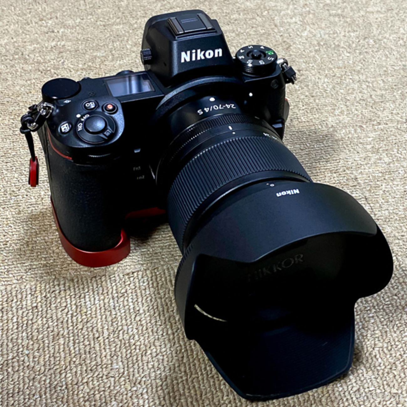 Nikon z6 NIKKOR Z 24-70mm F4 FTZ XQD付き（Nikon Z6は細かすぎて 