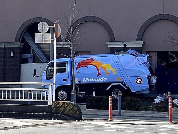 ゴミ収集車とは 一般の人気 最新記事を集めました はてな